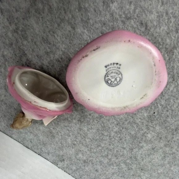 German Figural Porcelain Powder Box Erphilia Lady in Pink with Yellow Fan 3x5.5